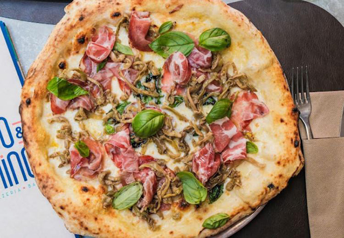 cac loai pizza o naples y 9
