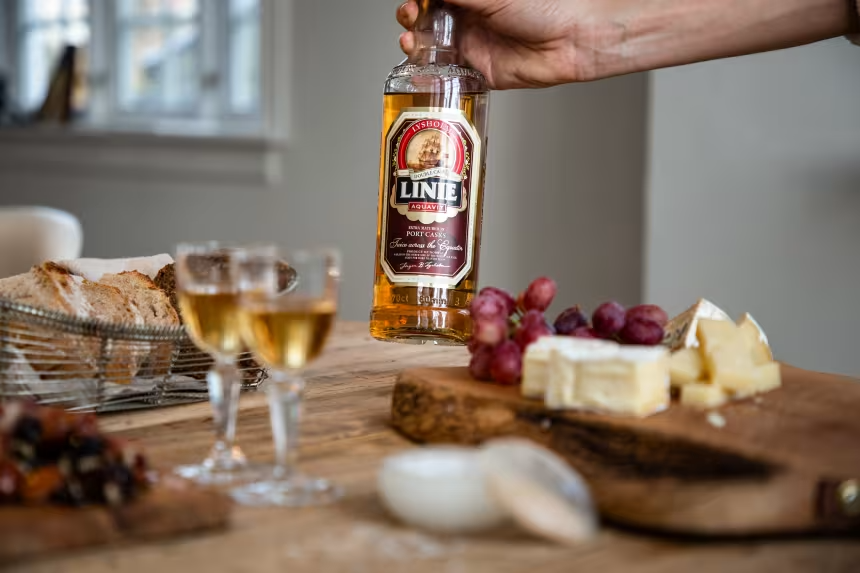 ruou aquavit na uy 3