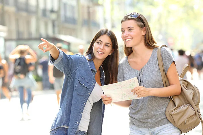 tieng anh co phai chia khoa khi kham pha tay au 3a