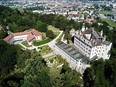 ambras castle na uy 7