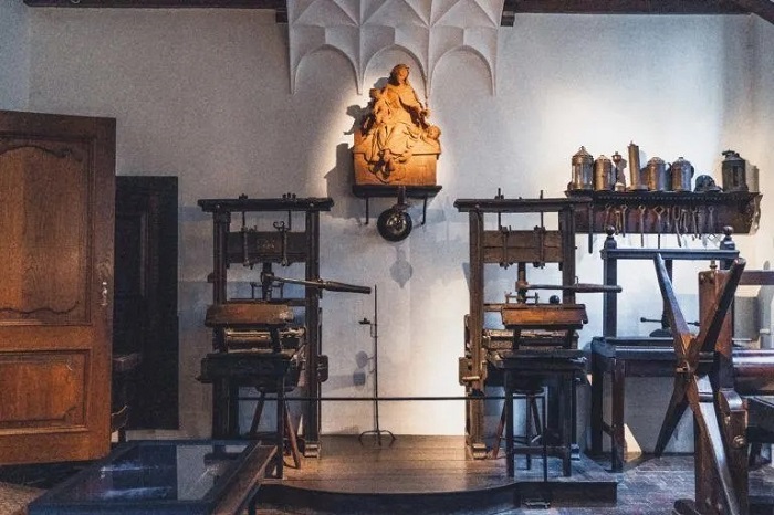 bao tang plantin moretus bi 2