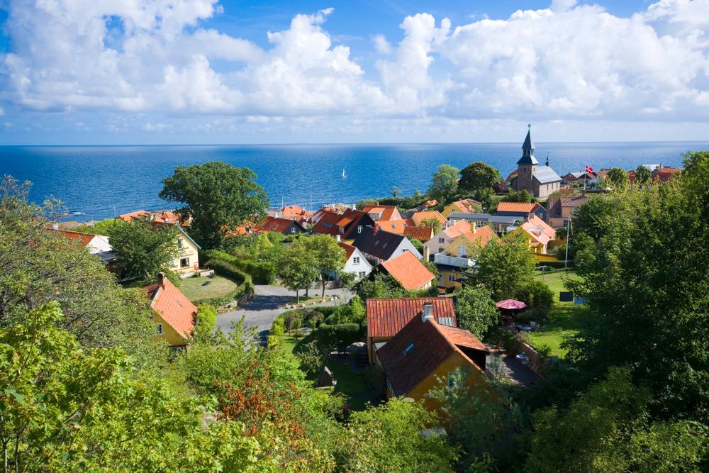 Gudhjem - Thị trấn cảng đẹp như tranh vẽ giữa biển Baltic, Đan Mạch