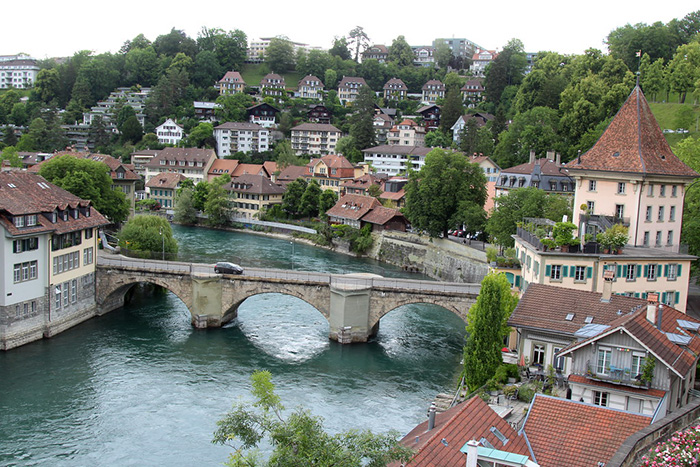 untertorbrücke cay cau ke chuyen thoi gian giua long bern thuy si 1