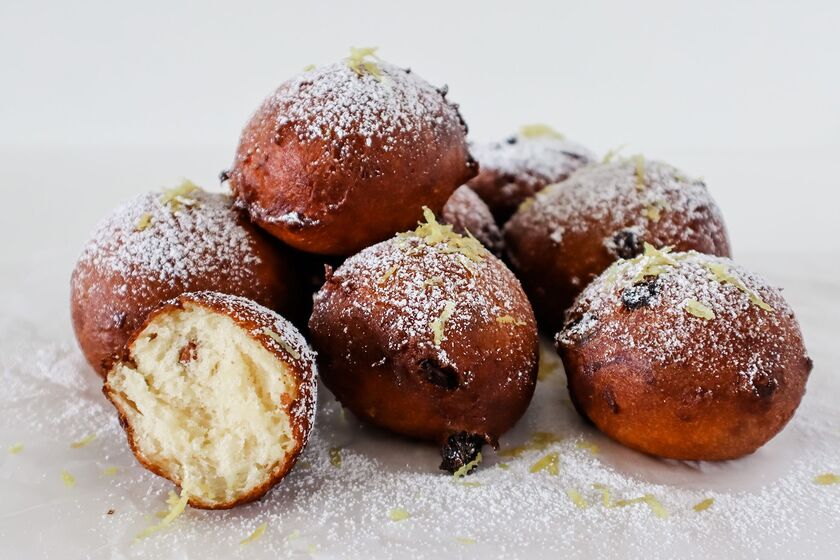 Oliebollen - món bánh truyền thống trong dịp đón năm mới ở Hà Lan