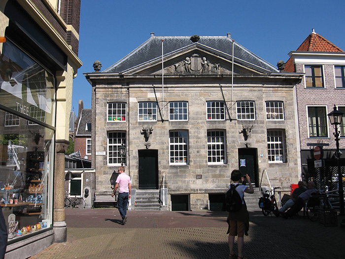 thi tran delft ha lan 13