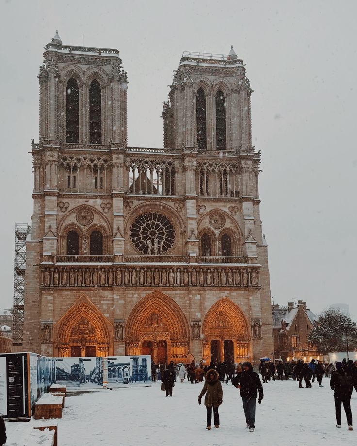 Nhà thờ Notre Dame mùa đông 1