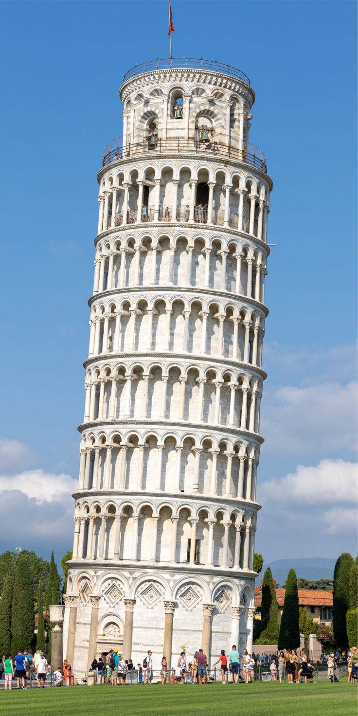 Tháp nghiêng Pisa 2