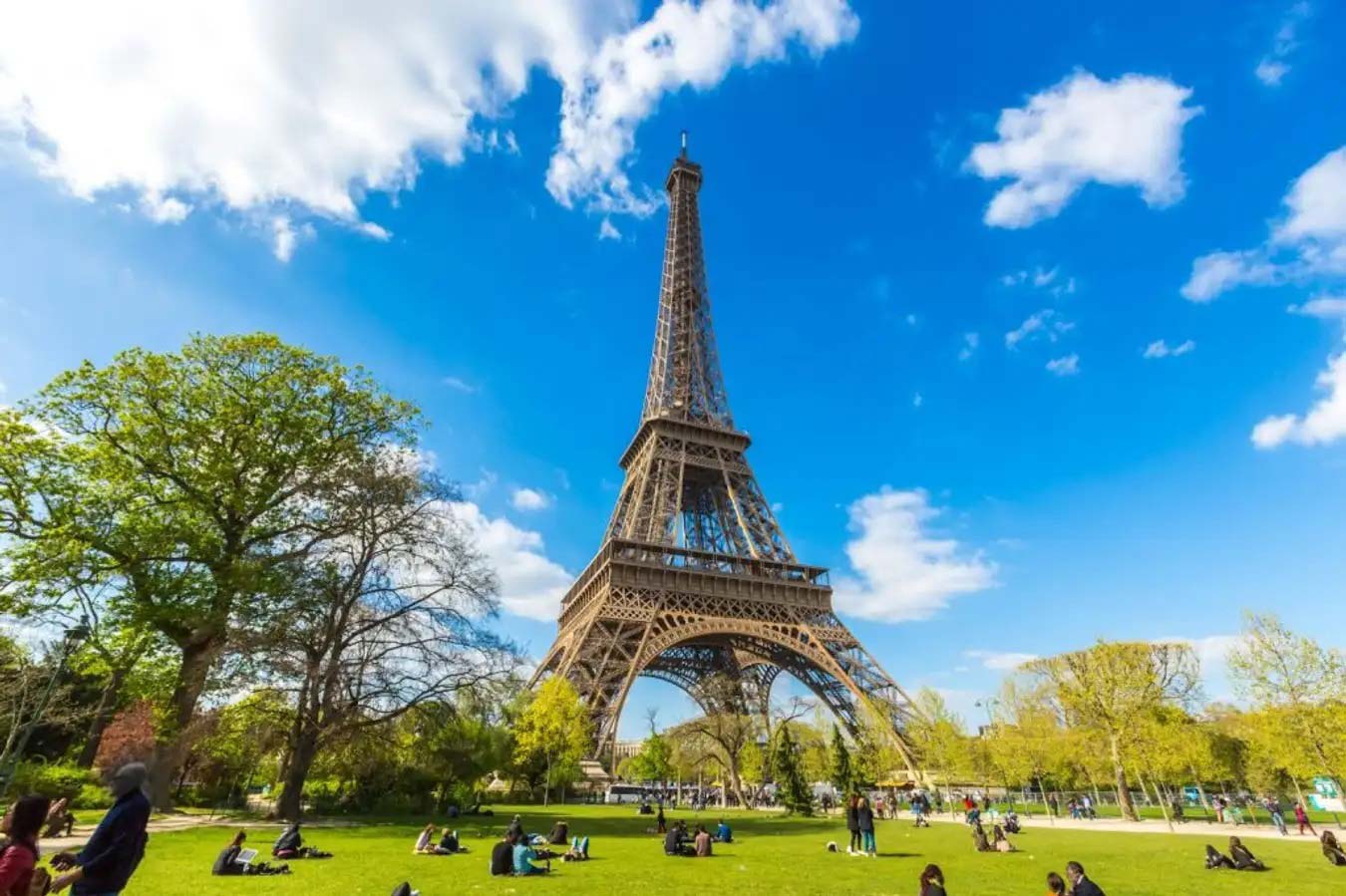 thap eiffel 2